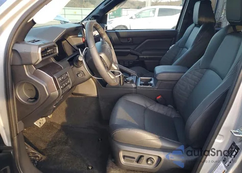 2025 Toyota 4Runner Sr5 из США, поврежденный, VIN JTEVA5BR7S5049600